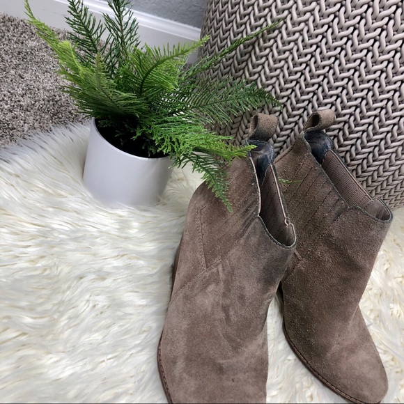 sailing boots dinghy